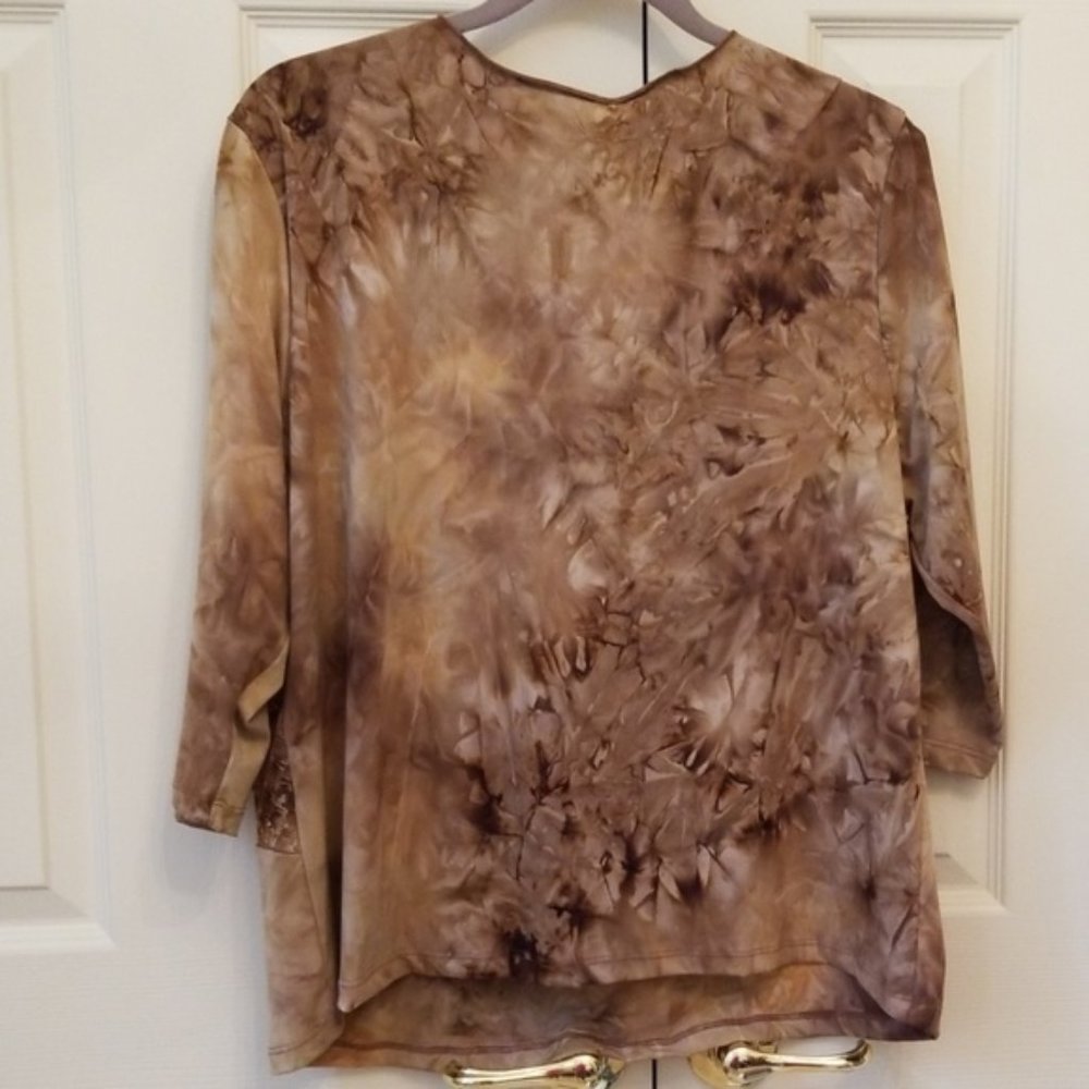 Brown and Tan cafe length sleeve top - Picture 2 of 5